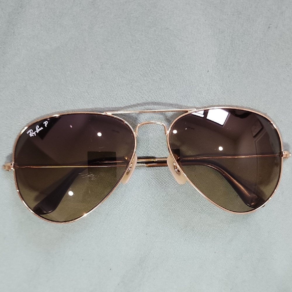 Ray-Ban Gold Aviator Sunglasses